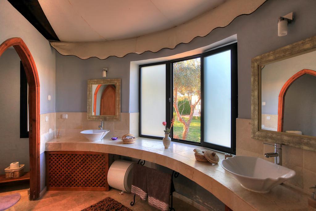Villa Marco Au Jardin Des Senteurs El Ain Zewnętrze zdjęcie