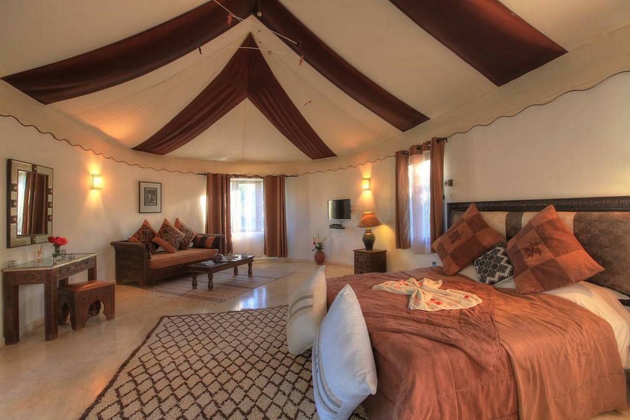 Villa Marco Au Jardin Des Senteurs El Ain Zewnętrze zdjęcie