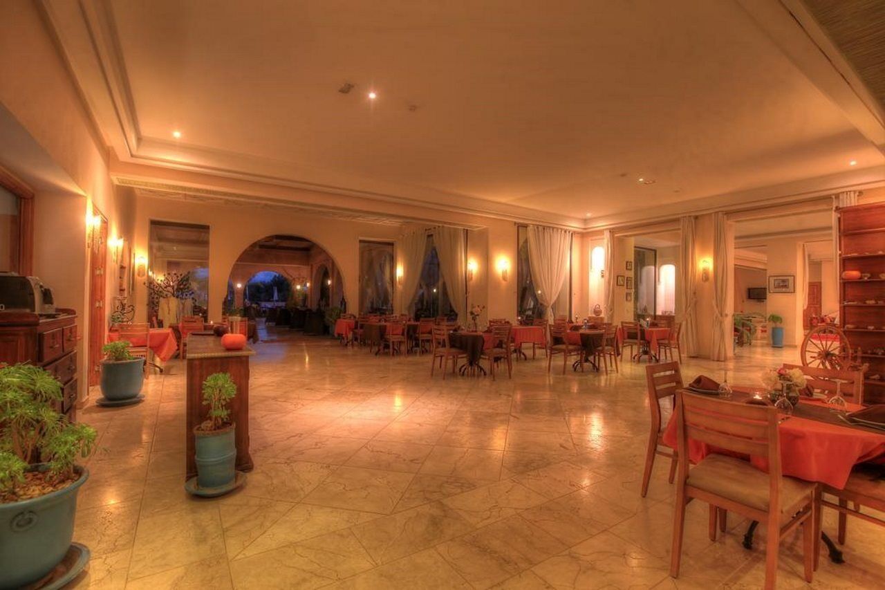 Villa Marco Au Jardin Des Senteurs El Ain Zewnętrze zdjęcie
